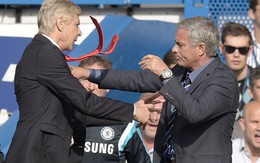 Wenger lao vào "giải quyết" Mourinho ngoài đường biên