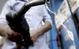 “Giật mình” có nơi bán 1.000 đồng/lít xăng