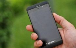 Cận cảnh Blackberry Z10 - "Hot phone" 2014