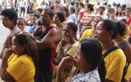 Ảnh: 500.000 người Philippines hoảng sợ tránh siêu bão Hagupit