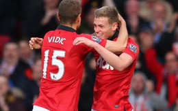 James Wilson, sao trẻ lập cú đúp cho Man United là ai?