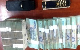 Siêu phẩm Vertu và tên trộm trứ danh lột đồ đại gia