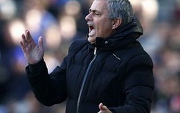 Mourinho và bí mật trong giờ nghỉ trận thắng Fulham