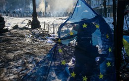 Trùm tài phiệt George Soros: "Ukraine có thể làm EU lụn bại"