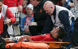 Cú sốc cho Man United: Persie dính chấn thương nặng