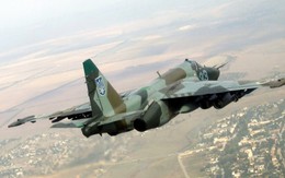 "Su-25 Ukraine mang tên lửa áp sát MH17 trước khi rơi"