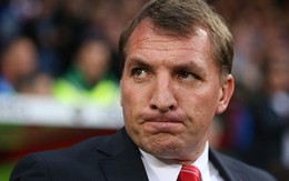 HLV Liverpool bẽ bàng dâng cúp cho Man City