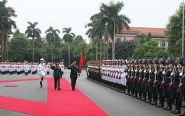 Báo Mỹ bình luận việc tướng cấp cao tới thăm Việt Nam