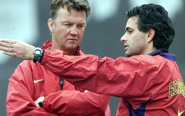 Mourinho - Van Gaal, 15 năm, 15 mét số phận