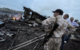 MH17 nghi bị một máy bay khác bắn hạ