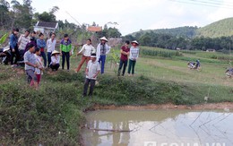 Mẹ bàng hoàng phát hiện 2 con trai sinh đôi chết dưới hồ