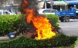 Mâu thuẫn khi dựng hàng rào, tưới xăng đốt hàng xóm