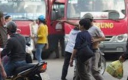 Hà Nội: Triệt phá hàng loạt “cò mồi” chuyên nghiệp tại bến xe