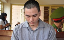 Tòa hoãn xử, Lý Nguyễn Chung bị dân tát vào mặt
