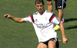 Cristiano Ronaldo: Dừng lại được chưa, CR7?
