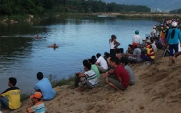 Đi mò hến, 3 học sinh chết đuối thương tâm