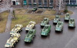 Vệ binh Ukraine được trang bị xe bọc thép BTR-4
