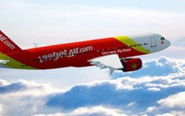 Mưa lớn, hai chuyến bay của Vietjet đi TPHCM hạ cánh Cam Ranh