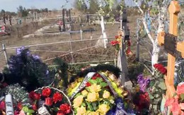Hố chôn tập thể tại Đông Ukraine: Nạn nhân bị trói tay, nã đạn