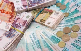 Đồng Rúp mất giá: Doanh nghiệp và người dân Nga đều "run rẩy"
