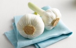 Tuyệt đối không ăn tỏi khi đang gặp 3 vấn đề sức khỏe sau