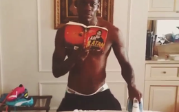 Balotelli lại hớn hở tung clip "nghịch dại"