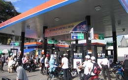 Những bí quyết tiết kiệm xăng thời 'bão' giá