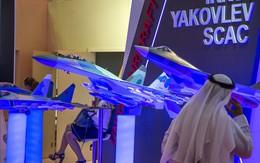 [ẢNH] Loạt vũ khí Nga tại Dubai Airshow 2015