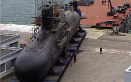 Tàu ngầm Scorpene đầu tiên đóng tại Ấn Độ đã hoàn tất