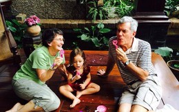 Bố mẹ chồng diva Hồng Nhung lần đầu lộ diện