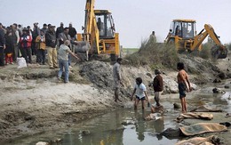 Ấn Độ: Hơn 100 thi thể bị phân huỷ nặng trôi nổi trên sông Hằng
