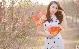 Thiếu nữ Hà Nội du xuân chụp ảnh đọ sắc cùng hoa đào