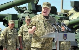 Tổng thống Ukraine ‘khai khống’ ngân sách quân sự dọa phe ly khai