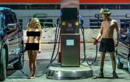 Khỏa thân phản đối giá xăng tăng