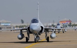 Malaysia cân nhắc mua máy bay tiêm kích JF-17 Thunder