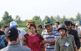 Bắt kẻ trộm cắp tại phiên tòa xét xử vụ thảm sát ở Bình Phước