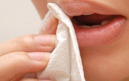 Nguy hại khôn lường cho sức khỏe khi dùng giấy vệ sinh lau miệng