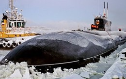 Tận thấy tàu ngầm "Quái vật đại dương" phá biển băng vào căn cứ