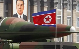 Triều Tiên ra mắt tên lửa có khả năng bắn tới Mỹ tại lễ duyệt binh