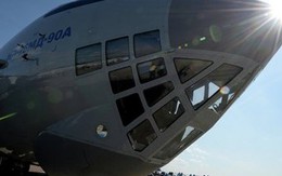 Siêu vận tải cơ Il-76 đời mới của Nga "hút khách"
