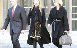 Gợi ý "hối lộ thân xác" với quan chức hải quan và cái kết bất ngờ