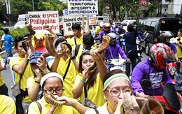 Người Philippines tuần hành khắp thế giới phản đối Trung Quốc