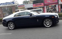 "Dân chơi" tự nhập Rolls-Royce Wraith về Việt Nam