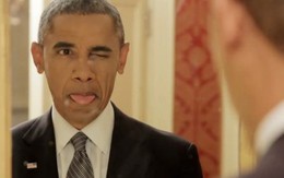 Video ông Obama "soi gương, tự sướng" gây bão trên mạng