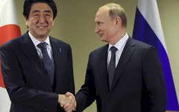 10 phút mật đàm của Abe-Putin khiến Mỹ và Trung Quốc bất an