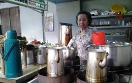 Chùm ảnh: Quán cà phê vợt cuối cùng ở Biên Hòa