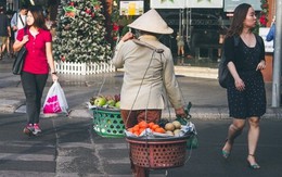 Chùm ảnh: Thương lắm những gánh quà rong trên phố Sài Gòn