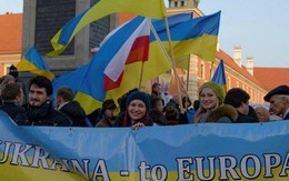 "Nhiệm vụ bất khả thi" đưa Ukraine rời xa Nga, hóa "Ba Lan mới"