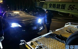 Ô tô lao vào lãnh sự quán Mỹ ở Thượng Hải
