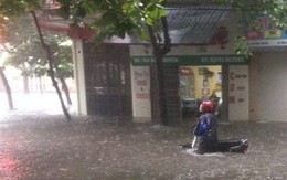 Thành phố Nam Định đang chìm trong biển nước
